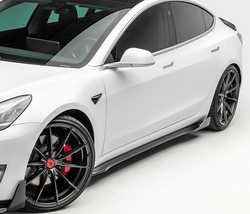 Tesla Model 3 carbon fiber side skirts1 Tesla Model 3 carbon fiber side skirts1