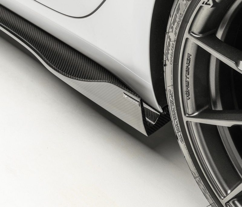 Tesla Model 3 carbon fiber side skirts6 Tesla Model 3 carbon fiber side skirts6