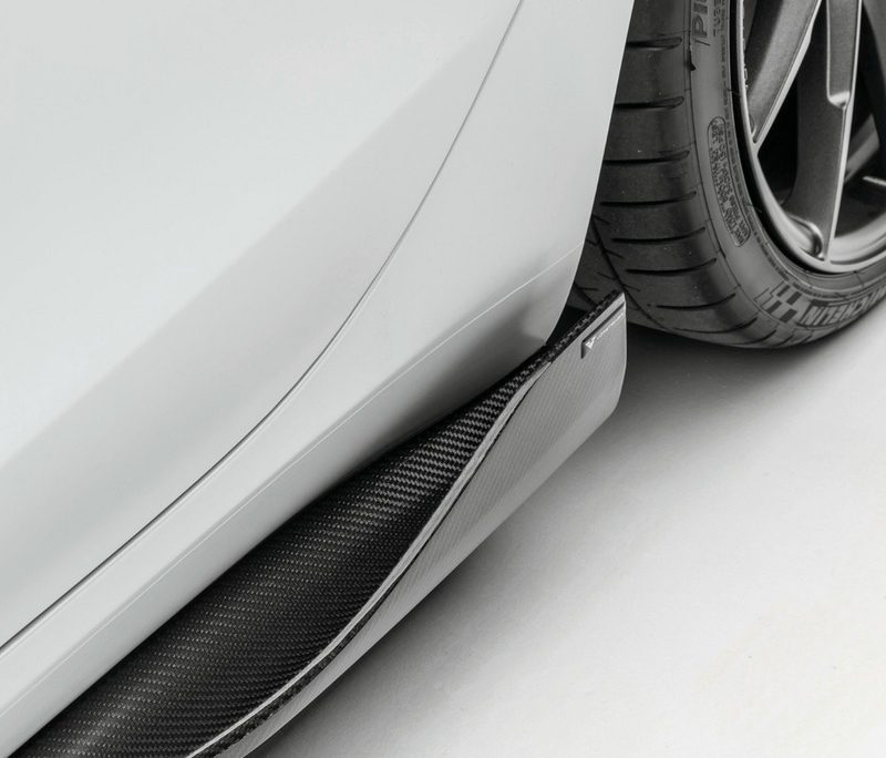 Tesla Model 3 carbon fiber side skirts9 Tesla Model 3 carbon fiber side skirts9