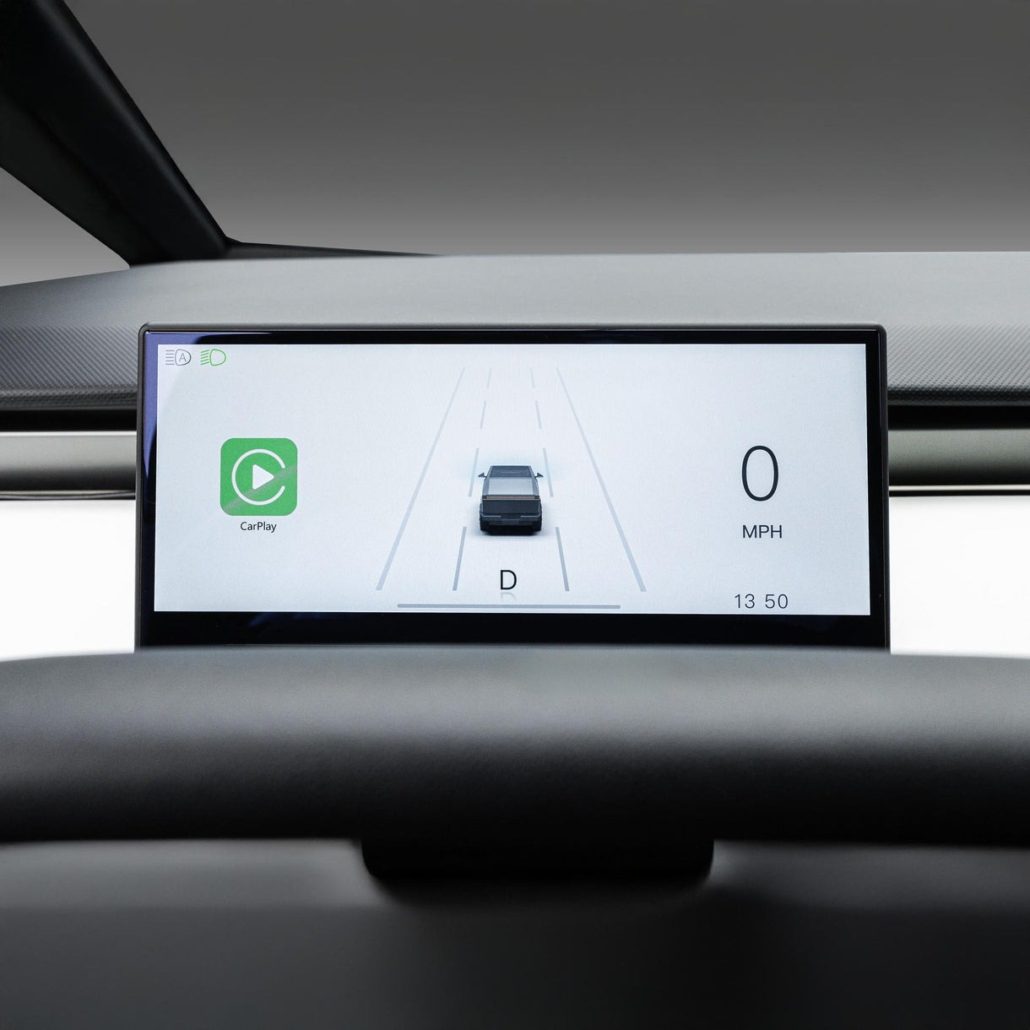 Tesla Cybertruck Driver9 Tesla Cybertruck Driver9